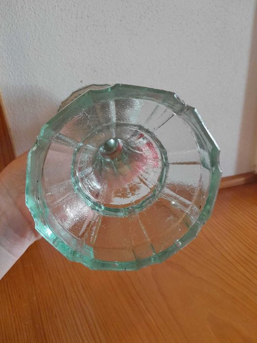 Lamparina antiga em vidro com suporte metálico — decoração