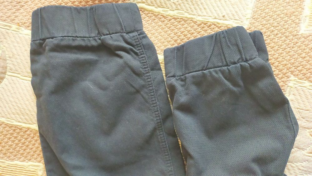 Czarne joggery bawełniane Reserved r.33