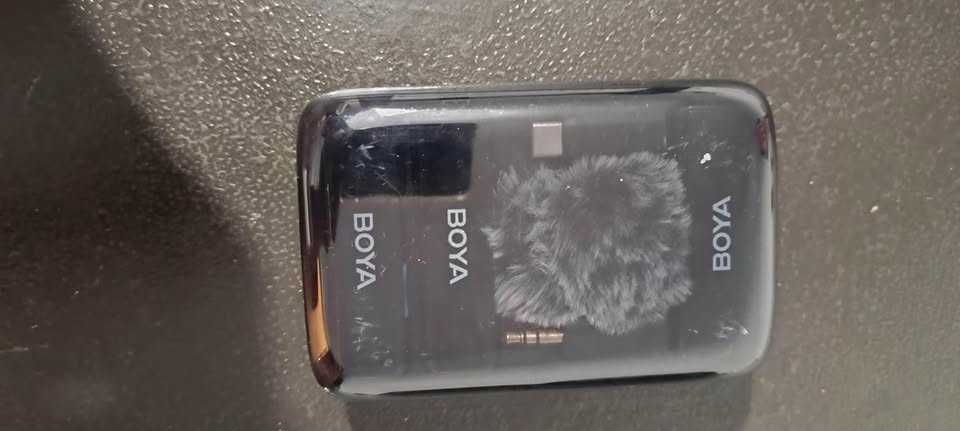 Sistema de Microfone Sem Fio de Lapela BOYA Boyalink