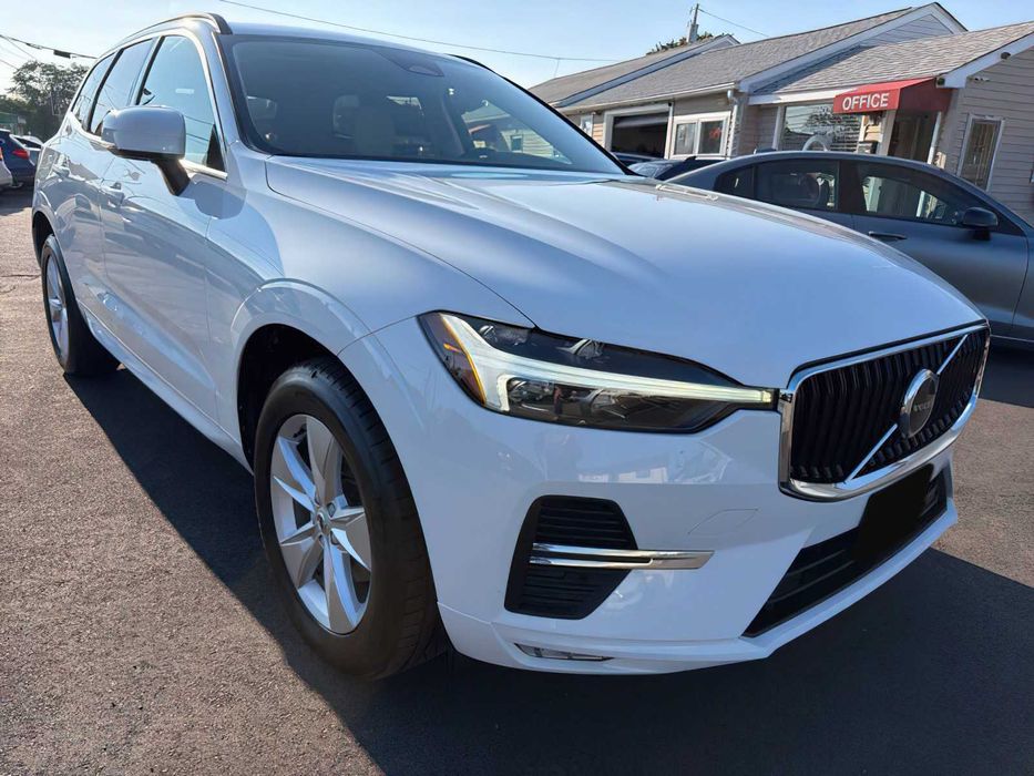 Volvo XC60      2022