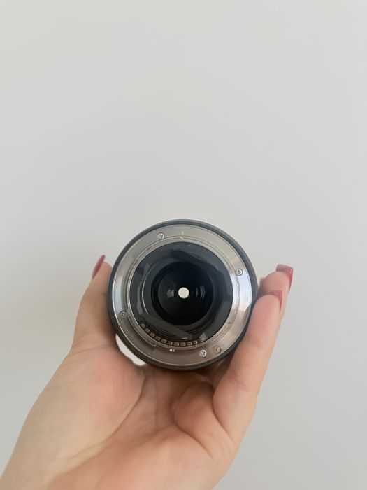Обєктив sony fe 1.4 / 24 gm