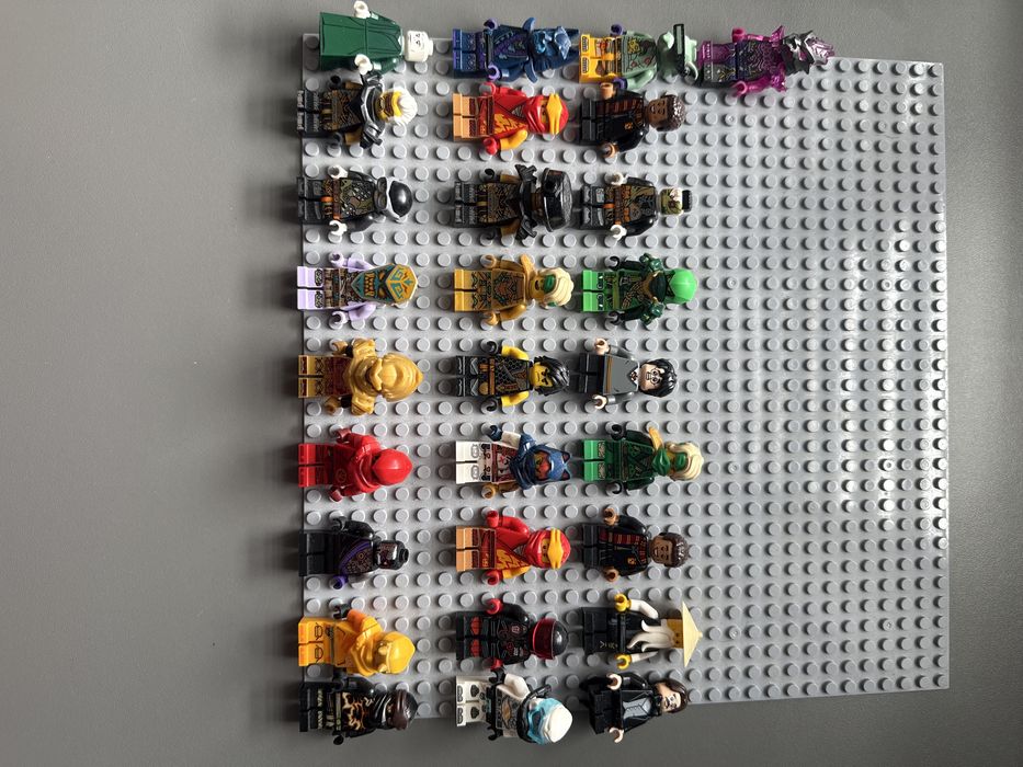 Продаю фігурки лего Ninjago. Фігурки в хорошому стані, всі-оригінал