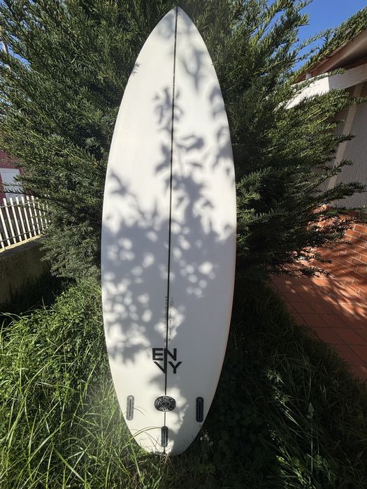 Prancha de surf ENVY  6.2  nova