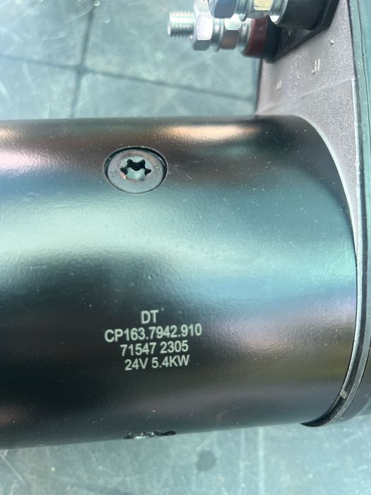 Новий стартеи MAN