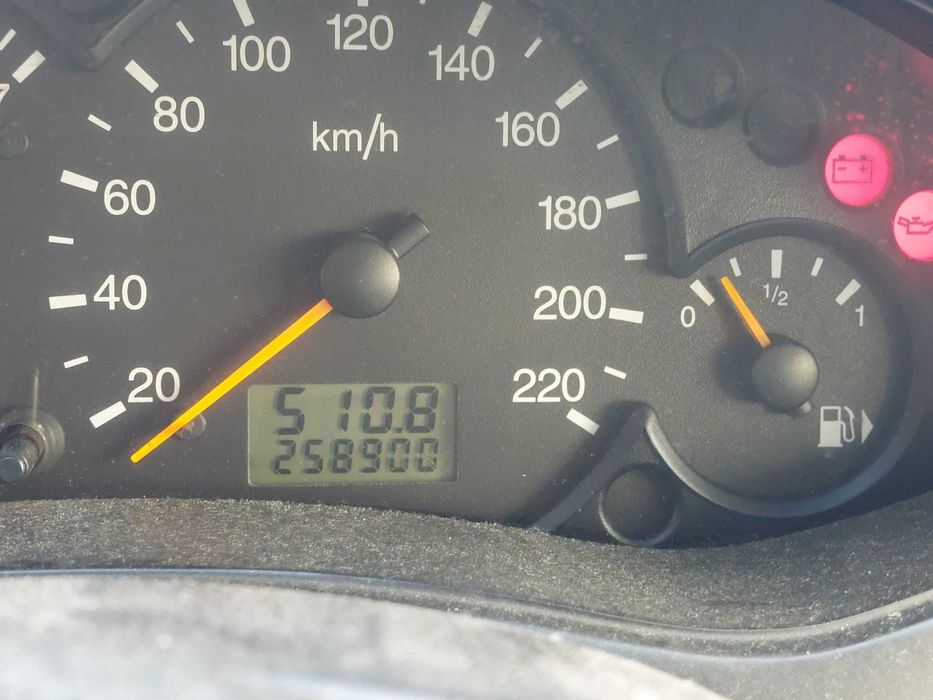 Focus Station 1.4 AMBIENT 2001 Gasolina