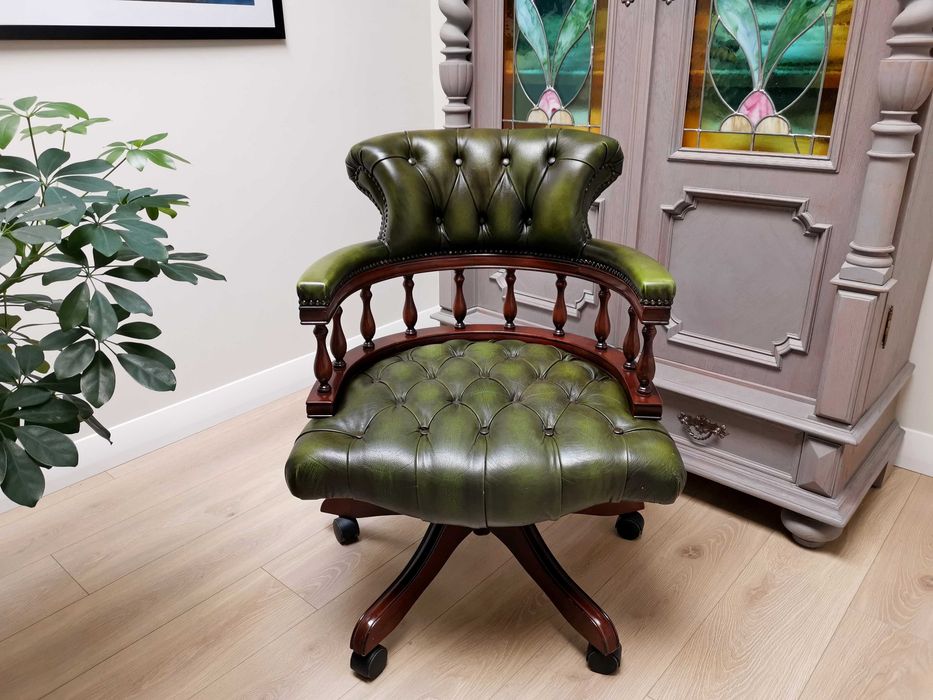 Gabinetowy FOTEL chesterfield kapitański 969/2026