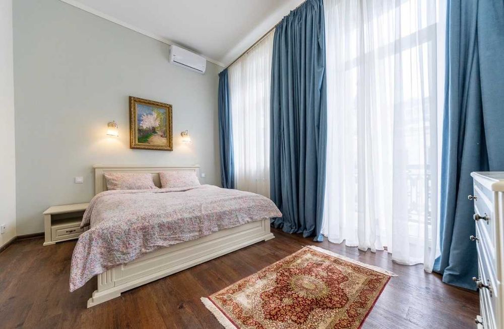 3 к.кв. в центрі Бул.Шевченка 9/28. Світло не вимикають .Без %