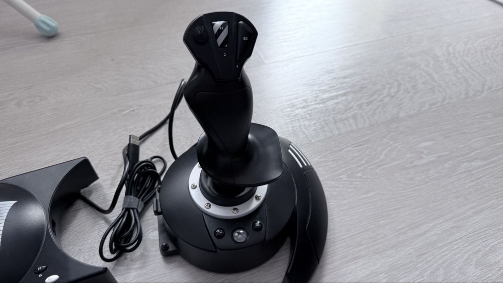 Thrustmaster T.Flight Hotas One do PC i xbox