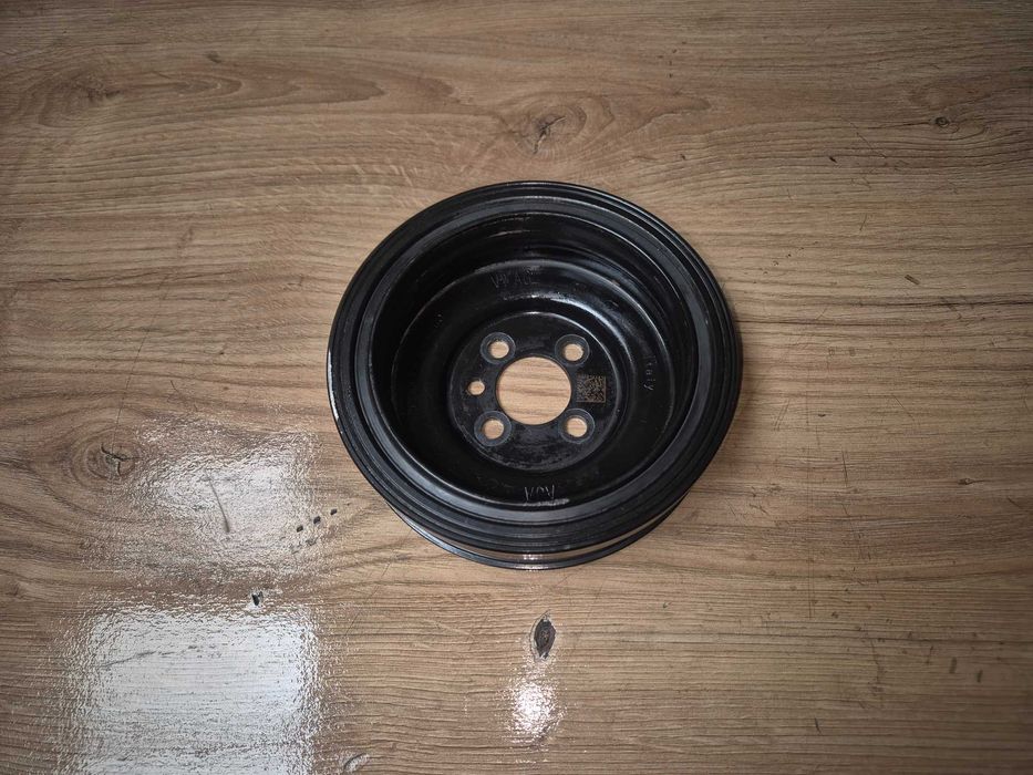 Koło pasowe VW Audi Seat Skoda 2.0 TDI 04L105243