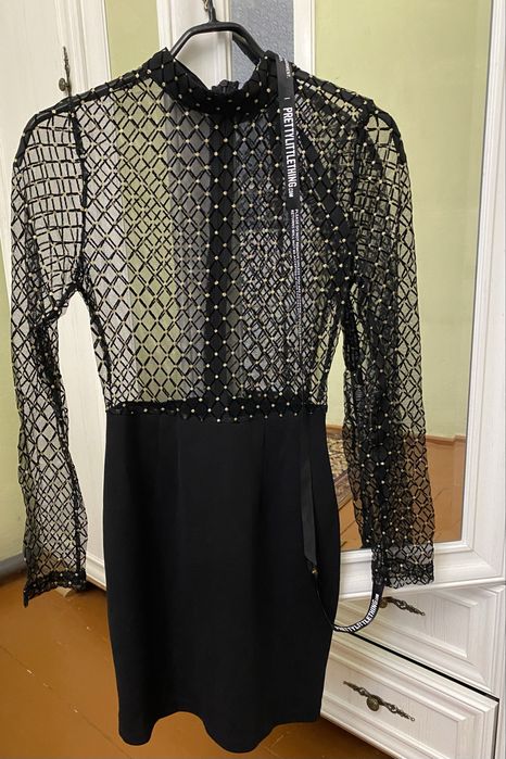 Сукні ( BERSHKA, ZARA, MANGO, Pretty little thing )