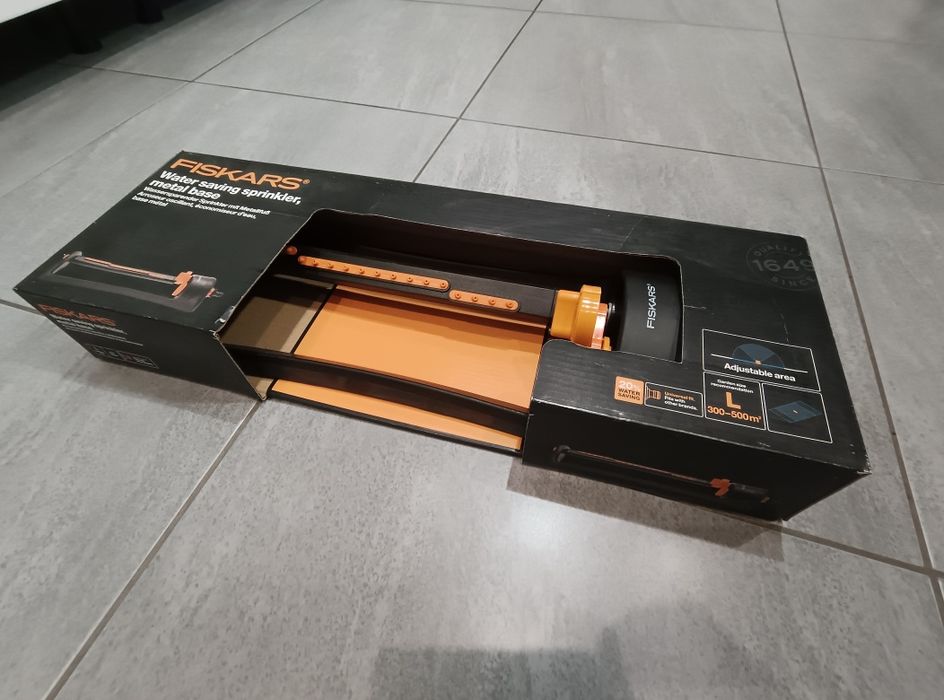 Zraszacz ogrodowy Fiskars  model L