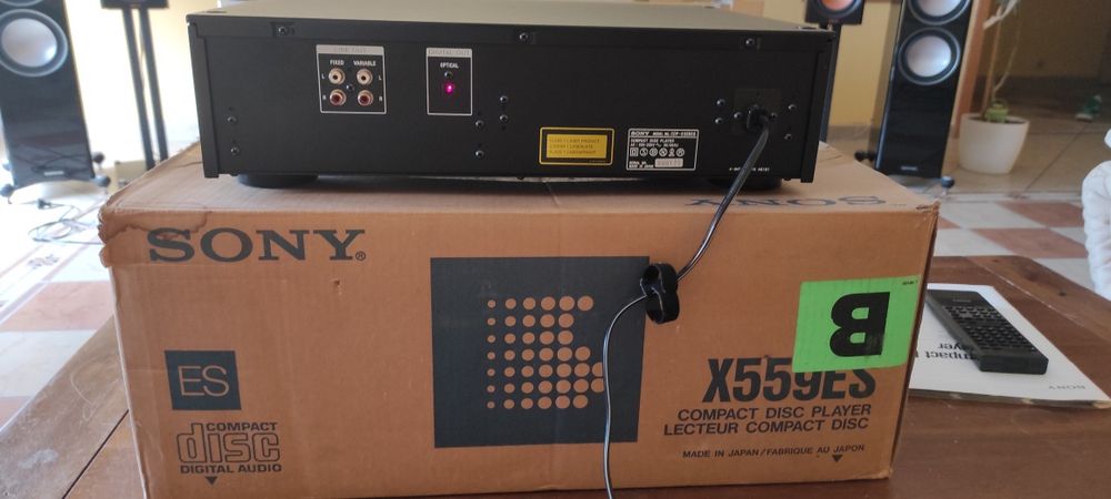 Sony cdp x559es  !!