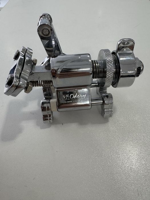 Odery кріплення на бас барабан