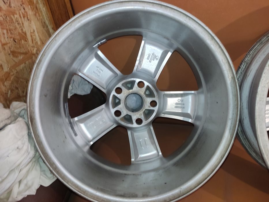 Продам диски r18 5*120 8j