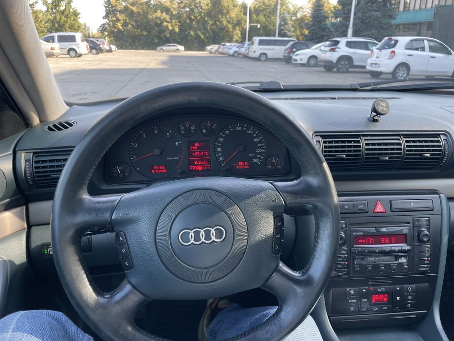 AUDI A4 1.8 Автомат Газ/Бензин