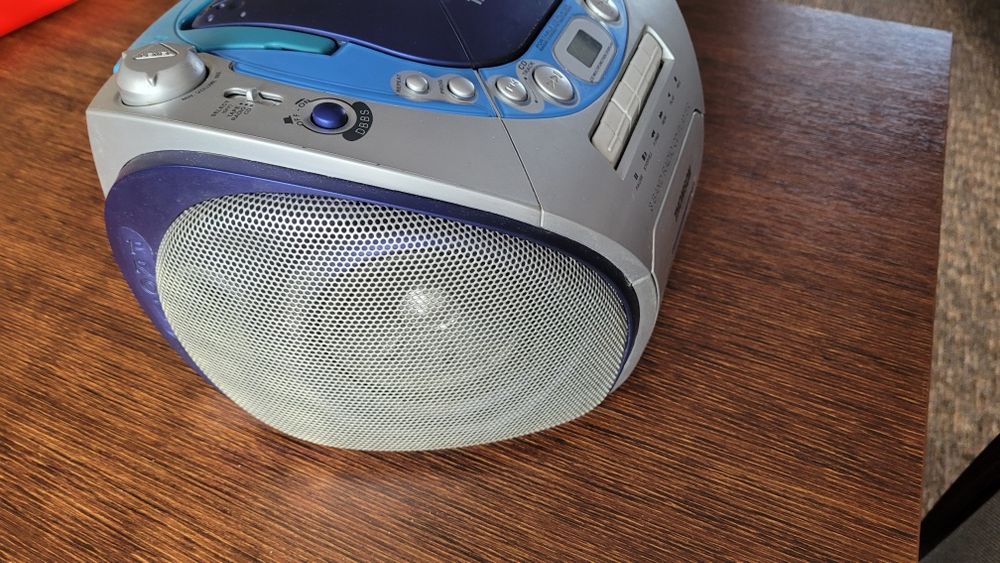 Radiomagnetofon z CD player Thomson TM 9233