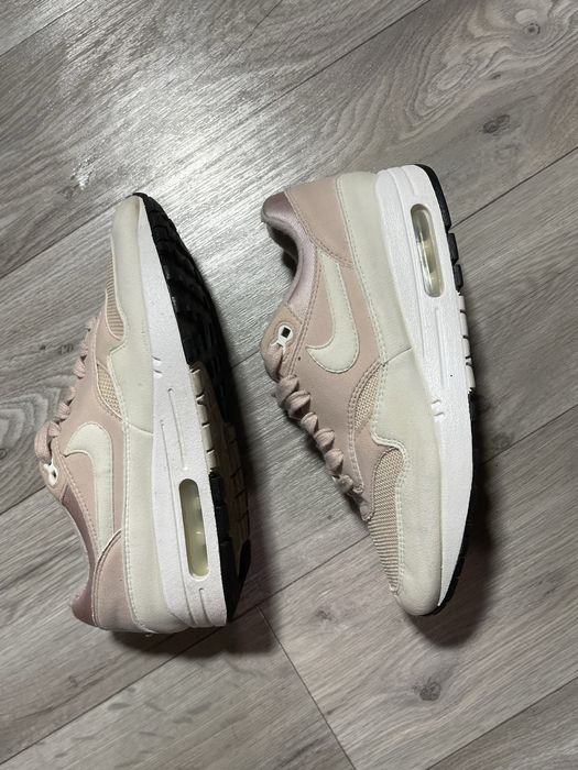Кросівки Nike Air Max 1 жіночі рожеві кросівки