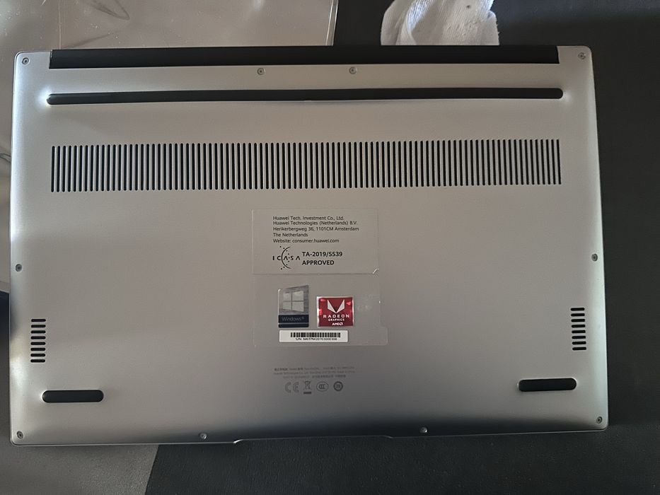 Huawei matebook d14 srebrny