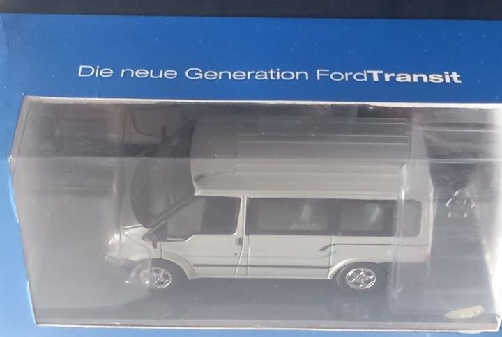 Ford transit escala 1:43