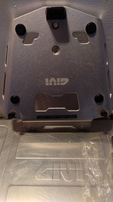 Stelaż pod kufer centralny Monokey GIVI BMW R 1200 GS