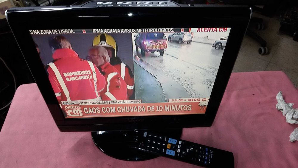 tv lcd teledois sk-1502tv  15 polgadas