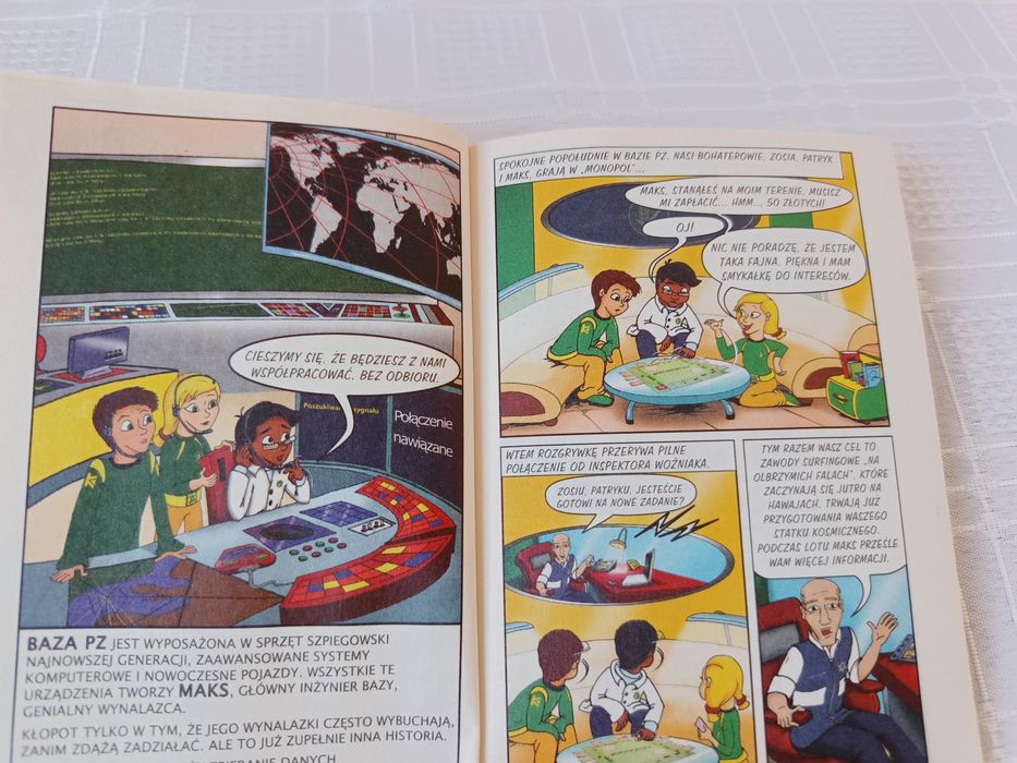 "Drużyna PZ",  Misja 1: Zawody surfingowe, komiksy, gry, quizy, itp.