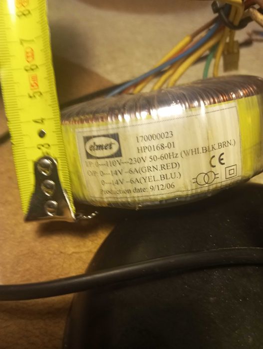 Тороїдальний торансформатор I/P 0-110-230V,O/P 2 × 0-14V 6A (9.12.06).
