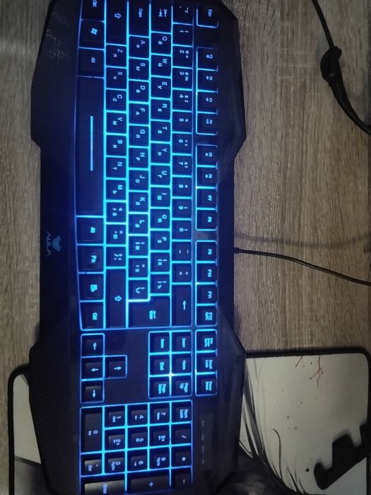 Кавіатура AULA беу