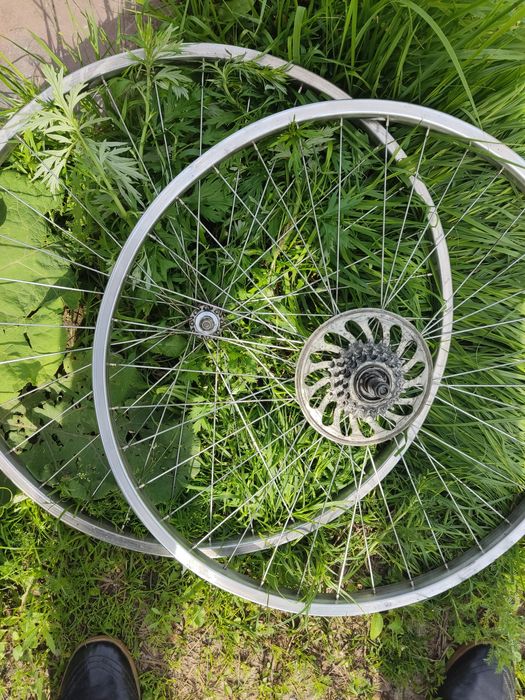 Колеса велосипедные 24,26,28,29 диам.,фирменные