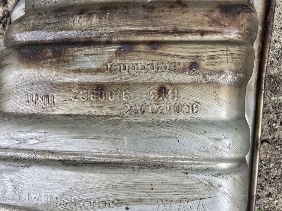 Tłumik Podwójny wydech 4x4 VW Passat B7 2.0 tdi