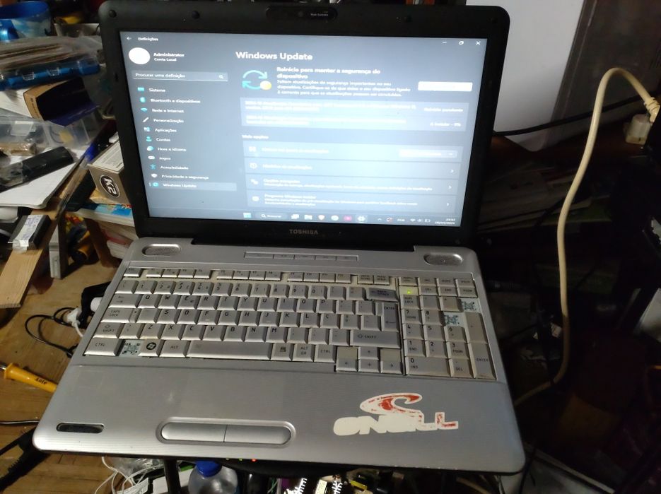 Portátil Toshiba com Windows 11 e Office 2019