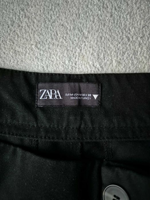 Zara czarne długie spodnie z szeroką nogawką rozm. M