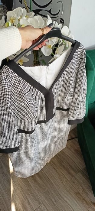 Cudna sukienka w pepitke r46/48