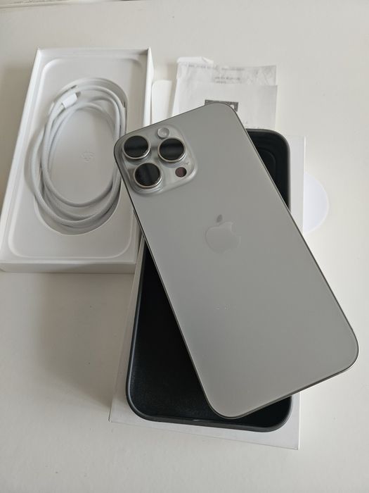 Iphone 16 Pro Max com 256GB. Garantia na Worten até 10/2027