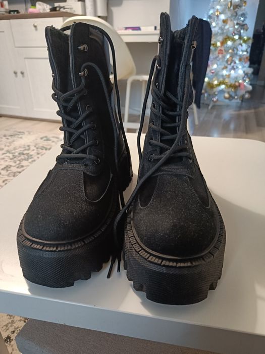 Buty zimowe / trapery/ nowe 38