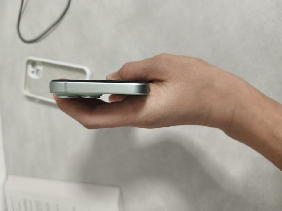 Продам 15 на 256гб все працює мінений екран