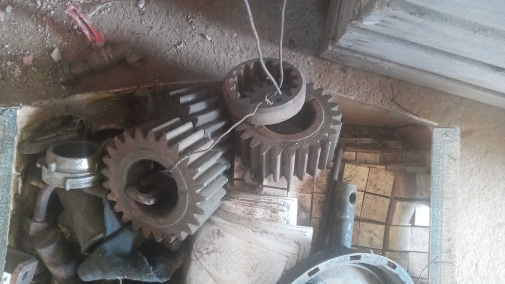 zwrotnica przedni napęd ursus zetor  6 cyl.