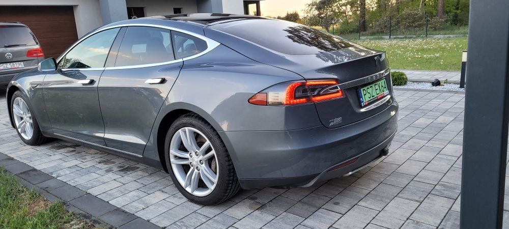 Tesla S60 z Niemiec Zarejestrowana