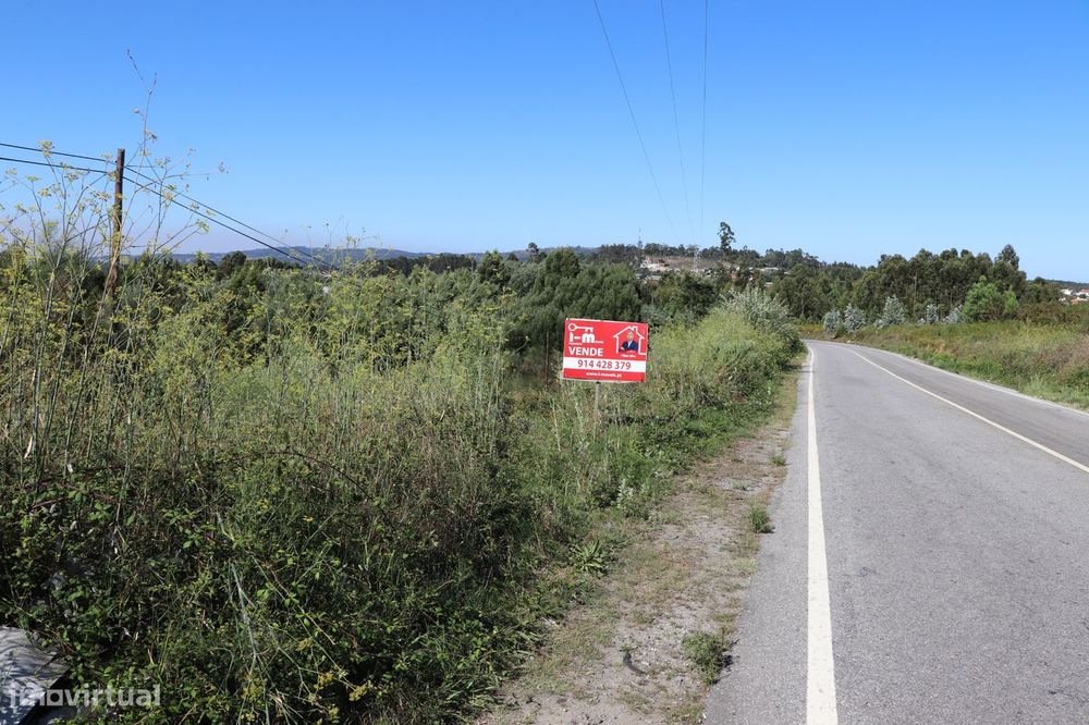 Lote de Terreno  Venda em Lustosa e Barrosas (Santo Estêvão),Lousada