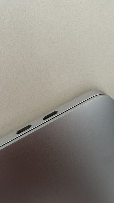 MacBook Pro M1 13” (2020) / 8GB RAM / 512GB SSD