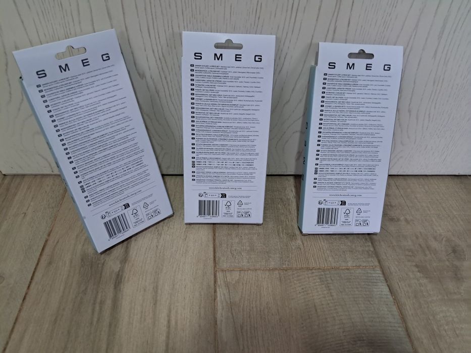 3 conjuntos talheres smeg
