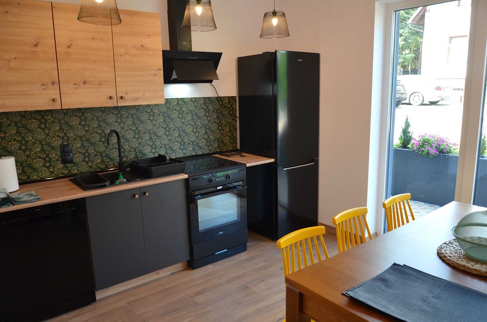 Apartamenty z balkonem i widokiem na jezioro !!