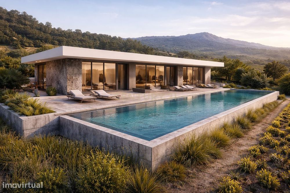 Terreno com PIP aprovado | 3.680 m² | Vista Serra de Montejunto — Lamas E Cercal, Lisboa