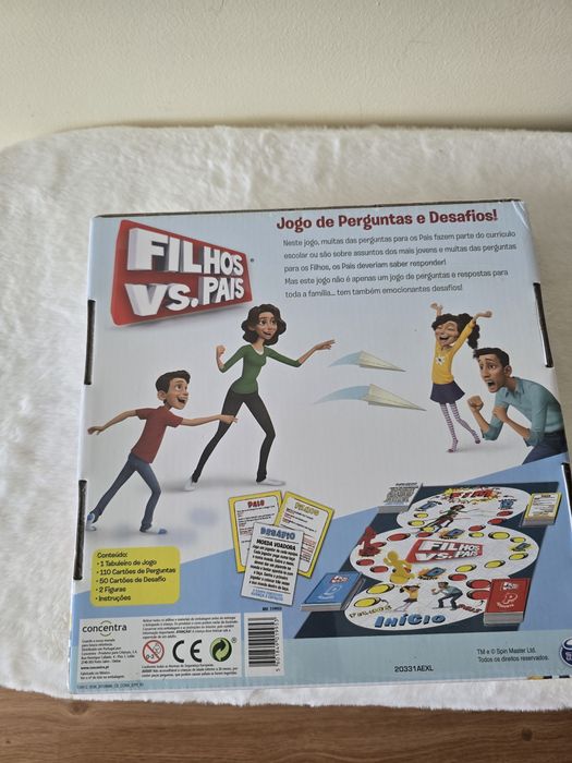 Jogo novo ainda selado Filhos Vs Pais