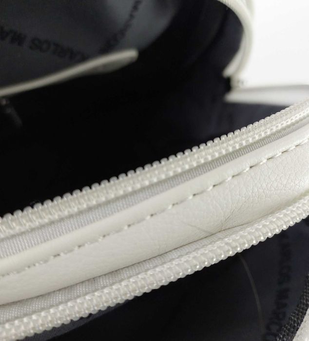 Рюкзак міський жіночий на два відділення білий Karlos Marconi