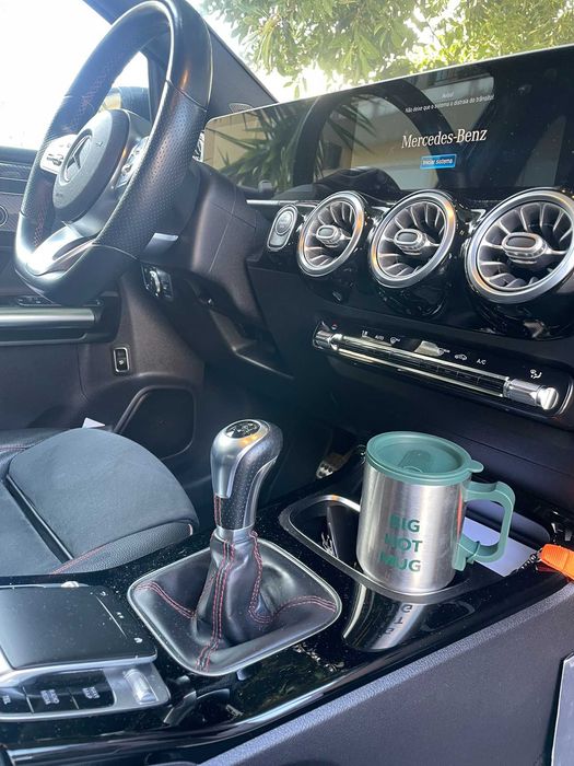 Caneca térmica para café ou chá com ligação USB