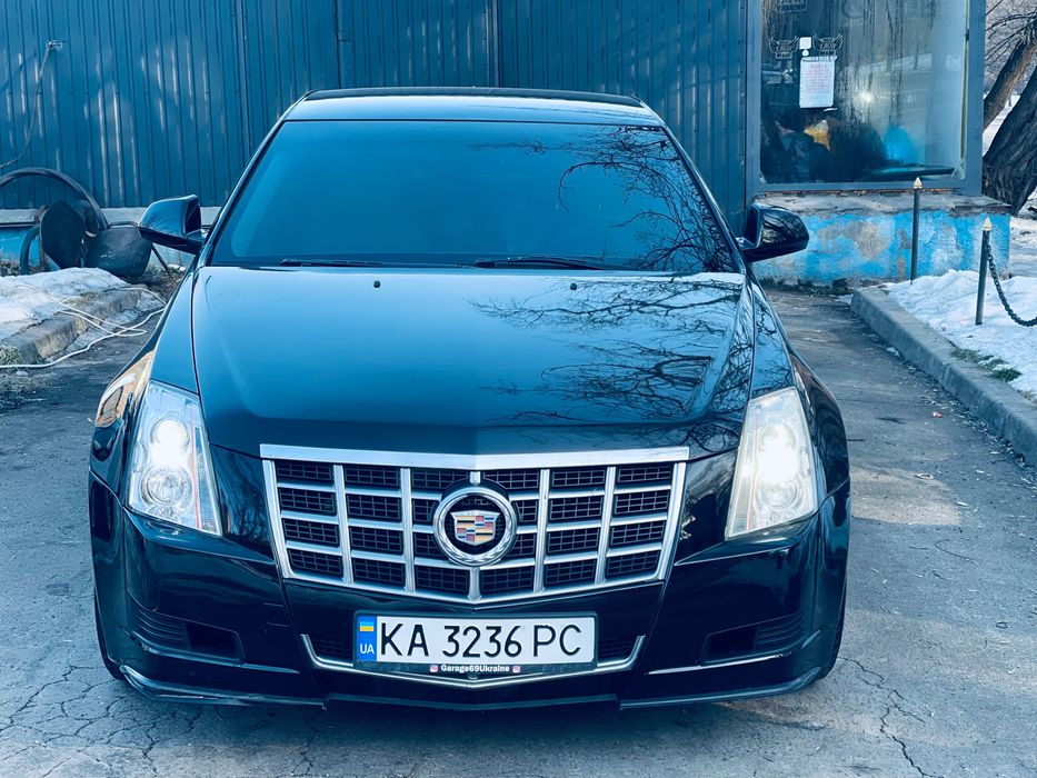 CADILLAC CTS отличное состояние