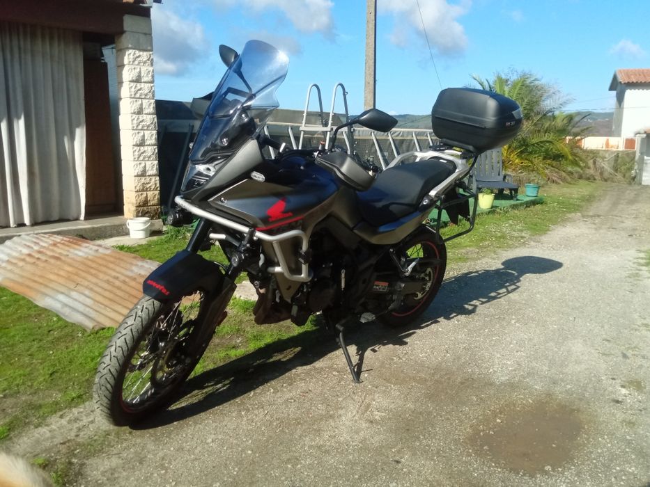 Honda Transalp XL750 - Como Nova