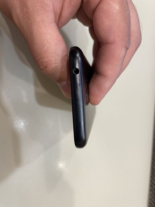 Смартфон Samsung Galaxy j2 наушники айфон apple