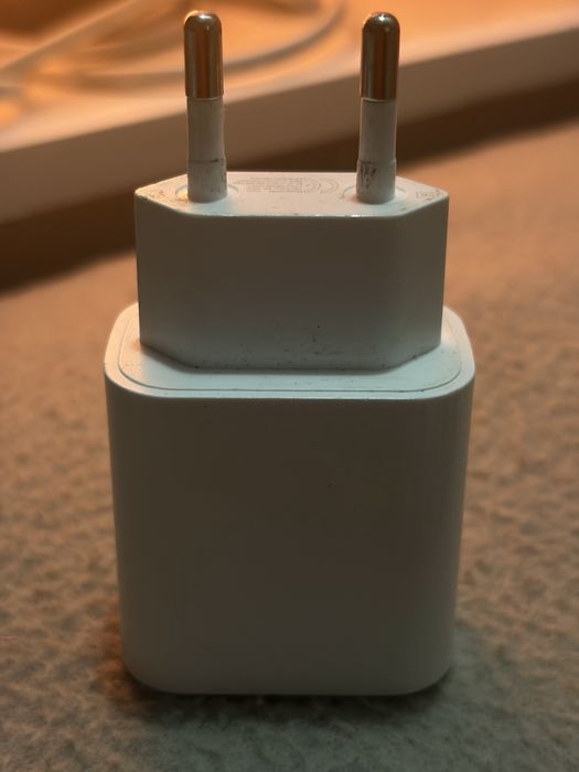 20W USB-C Power Adapter